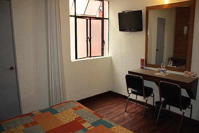 Hotel Ferrol México DF Habitación foto